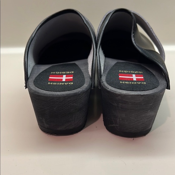 Danish Design Black Clogs - Picture 2 of 6